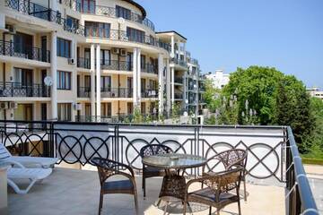 Фото номера Апартаменты с 2 спальнями и террасой — «Иглика» Апарт-отели Sea View Rental Iglika Apartments г. Золотые Пески 20