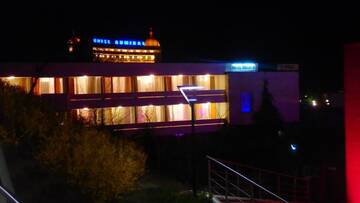 Фото номера Двухместный номер с 2 отдельными кроватями и балконом Отель Hotel Mechta г. Золотые Пески 12