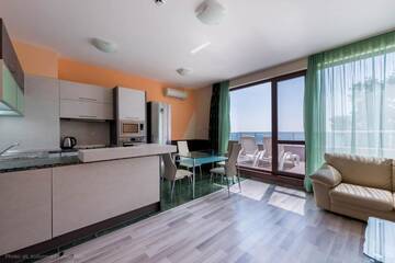 Фото номера Апартаменты Делюкс с 1 спальней Апарт-отели 1-st Line Izvora Sea View Apartments on Golden Sands г. Золотые Пески 11