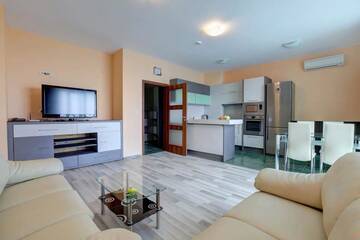 Фото номера Апартаменты Делюкс с 1 спальней Апарт-отели 1-st Line Izvora Sea View Apartments on Golden Sands г. Золотые Пески 12