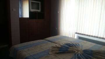 Фото номера Двухместный номер с 1 кроватью с видом на море Гостевой дом Enjoy Guest House г. Золотые Пески 4