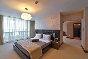 Фото номера Президентский люкс Отель International Hotel Casino &amp; Tower Suites FREE PARKING г. Золотые Пески 18