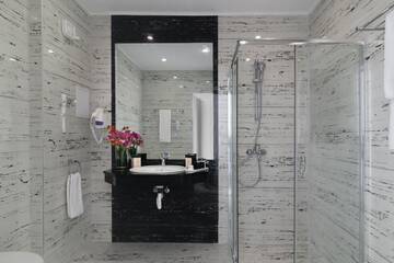 Фото номера Premium Room with Balcony (2 Adults + 3 Children) Отель Prestige Deluxe Hotel Aquapark Club- All inclusive г. Золотые Пески 23