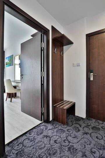 Фото номера Two-Bedroom Deluxe Suite with Balcony Отель Prestige Deluxe Hotel Aquapark Club- All inclusive г. Золотые Пески 12