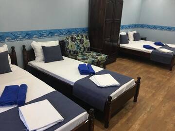 Фото номера Четырехместный номер с балконом и видом на море Отель Morski Briag Hotel г. Золотые Пески 4