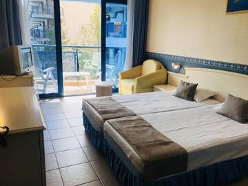 Фото номера Двухместный номер с 1 кроватью Отель Aphrodite Hotel г. Золотые Пески 5