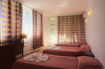 Фото номера Двухместный номер с 1 кроватью (для 2 взрослых) Отель Sunny Varshava Hotel г. Золотые Пески 7