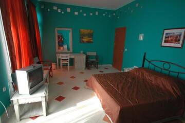 Фото номера Номер-студио с видом на море (для 2 взрослых и 2 детей) Отель Brigantina Beach Hotel г. Золотые Пески 13