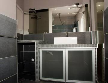 Фото номера Апартаменты Делюкс с 1 спальней Апарт-отели Paradise Green Park г. Золотые Пески 9