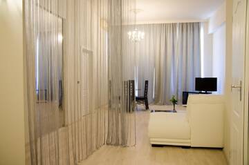 Фото номера Роскошные апартаменты Апарт-отели Paradise Green Park г. Золотые Пески 3