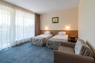 Фото номера Family Room with Balcony (2 Adults + 2 Children Under 12 Years) Отель Hotel Gradina г. Золотые Пески 2