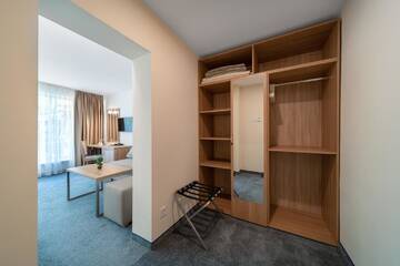 Фото номера Family Room with Balcony (2 Adults + 2 Children Under 12 Years) Отель Hotel Gradina г. Золотые Пески 5