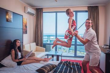 Фото номера Улучшенный двухместный номер с 1 кроватью и видом на море Отель Hotel Royal - Все включено г. Золотые Пески 2
