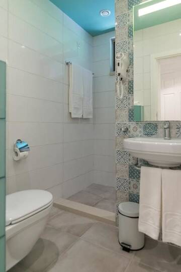 Фото номера Двухместный номер с 1 кроватью, вид на сад Курортные отели Nympha Hotel, Riviera Holiday Club - All Inclusive г. Золотые Пески 8