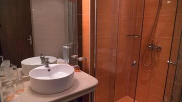 Фото номера Номер-студио (для 2 взрослых и 1 ребенка) Апарт-отели Bendita Mare Aparthotel г. Золотые Пески 4