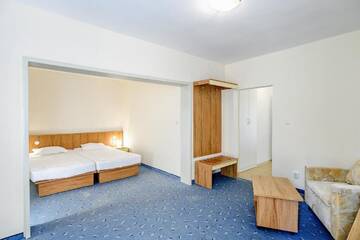 Фото номера Номер-студио с балконом и бесплатной парковкой, вид на море Отель International House of Journalists Resort г. Золотые Пески 3