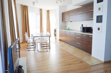 Фото номера Апартаменты с 2 спальнями, балконом и видом на море Апарт-отели Cabacum Beach Residence г. Золотые Пески 4