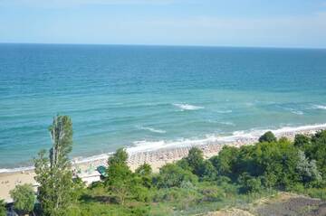 Фото номера One-Bedroom Apartment with Balcony and Sea View (2 Adults +1 Child) Апарт-отели Cabacum Beach Residence г. Золотые Пески 8