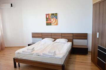 Фото номера Апартаменты с 1 спальней и балконом с видом на море Апарт-отели Cabacum Beach Residence г. Золотые Пески 13