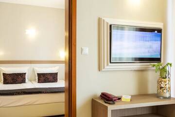 Фото номера Люкс Отель Ljuljak Hotel г. Золотые Пески 5