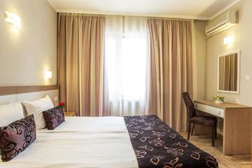 Фото номера Люкс Отель Ljuljak Hotel г. Золотые Пески 6