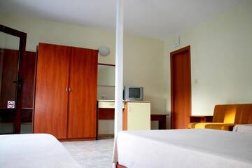 Фото Дома для отпуска Oasis Villas г. Золотые Пески 4